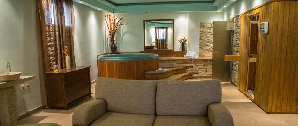 Nostos Hotel Loutraki  Exterior photo