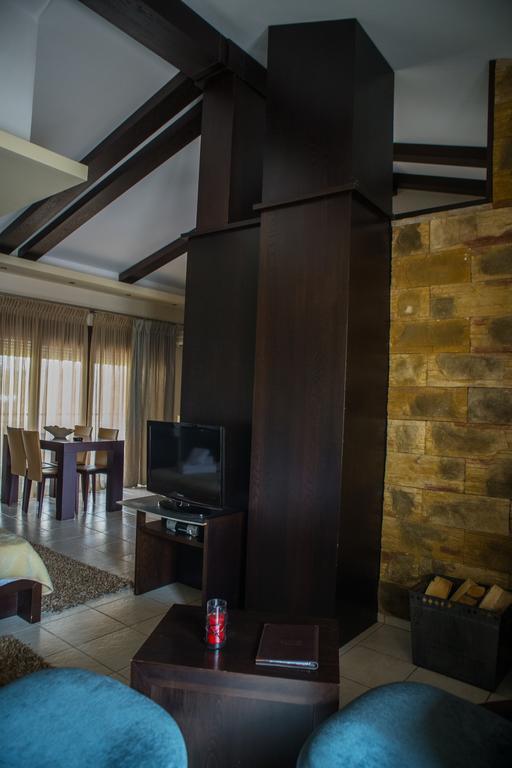 Nostos Hotel Loutraki  Exterior photo